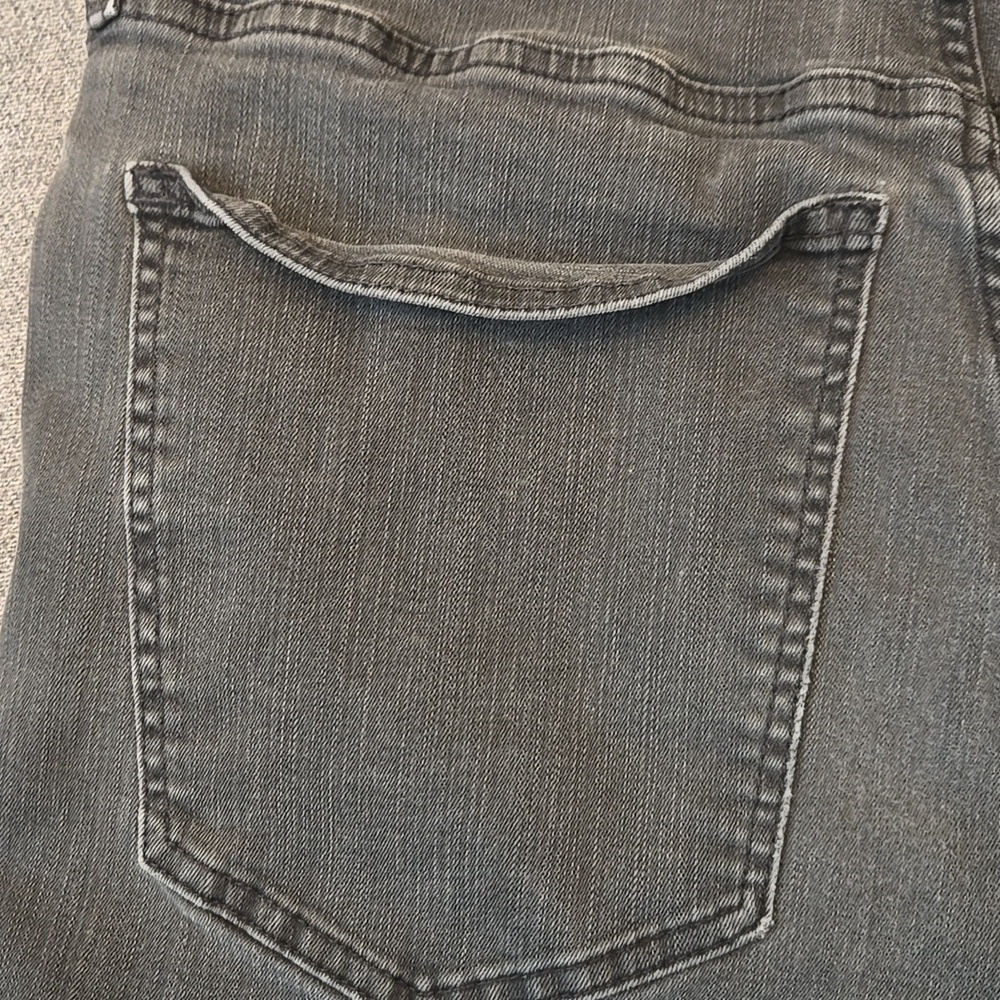 Madewell Charcoal Curvy High-Rise Skinny Jeans Size 32T - Picture 5 of 14